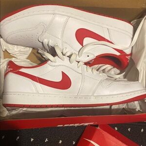 Nike White and Red Sneakers